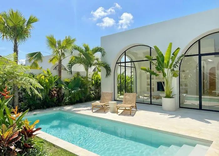 Villa Dolce X The Young