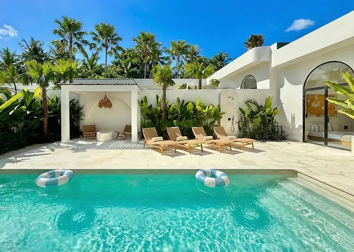 Villa Dolce X The Young *