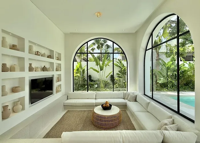 Dolce X The Young Villa Uluwatu