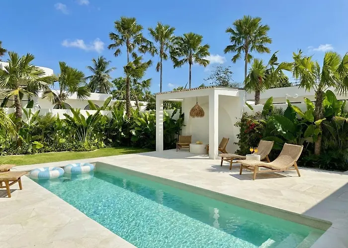 Villa Dolce X The Young Uluwatu
