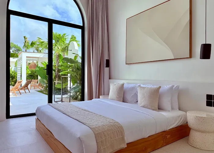 Dolce X The Young Villa Uluwatu